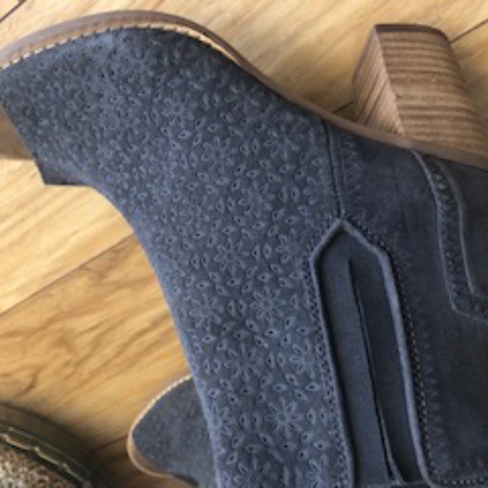 Toms Booties
